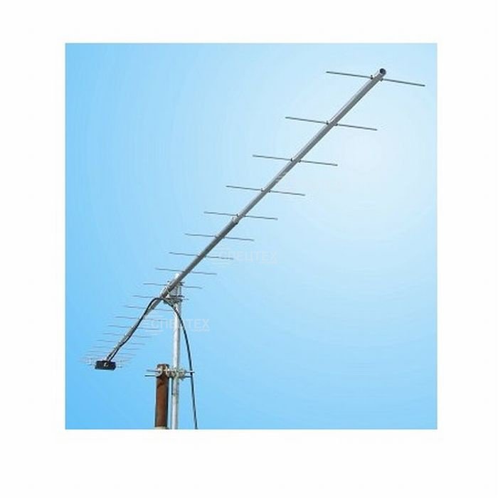 02f 12v б/к (активная, dvb-t2, с б/п, 27,5 дб, пакет). Антенна г. Антенна на доме. 2. Старая телевизионная антенна.